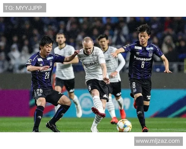 广岛三箭主场迎战神户胜利全力争胜的激烈对决